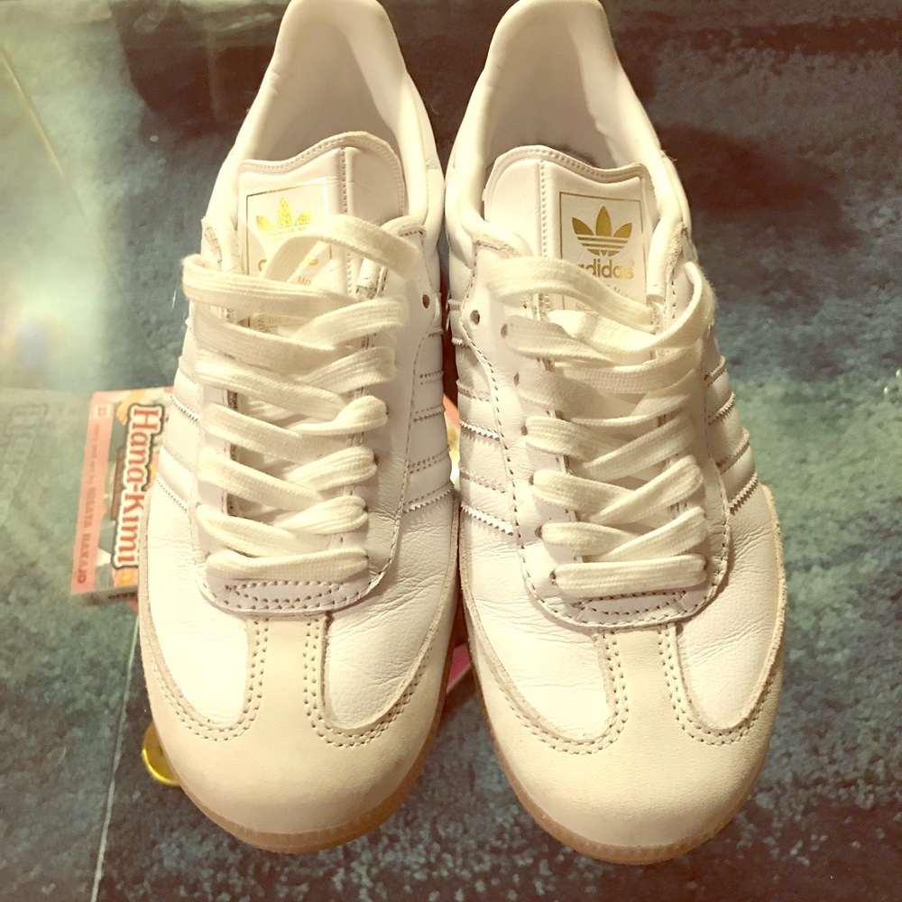 Adidas sneakers bubble gum soles